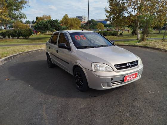 CHEVROLET CORSA 1.8 MPFI MAXX SEDAN 8V FLEX 4P MANUAL